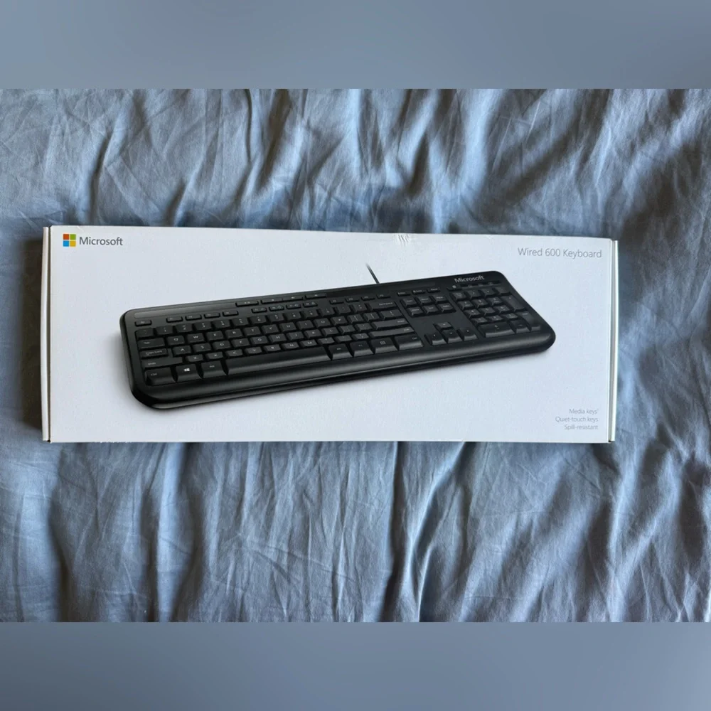 Microsoft Wired 600 Keyboard - Unopened